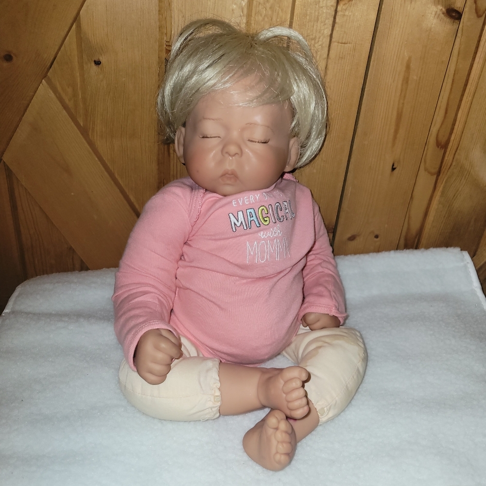 Lee Middleton Vintage  Realistic Baby Doll "Cherish"  Blonde Hair - Picture 3 of 14